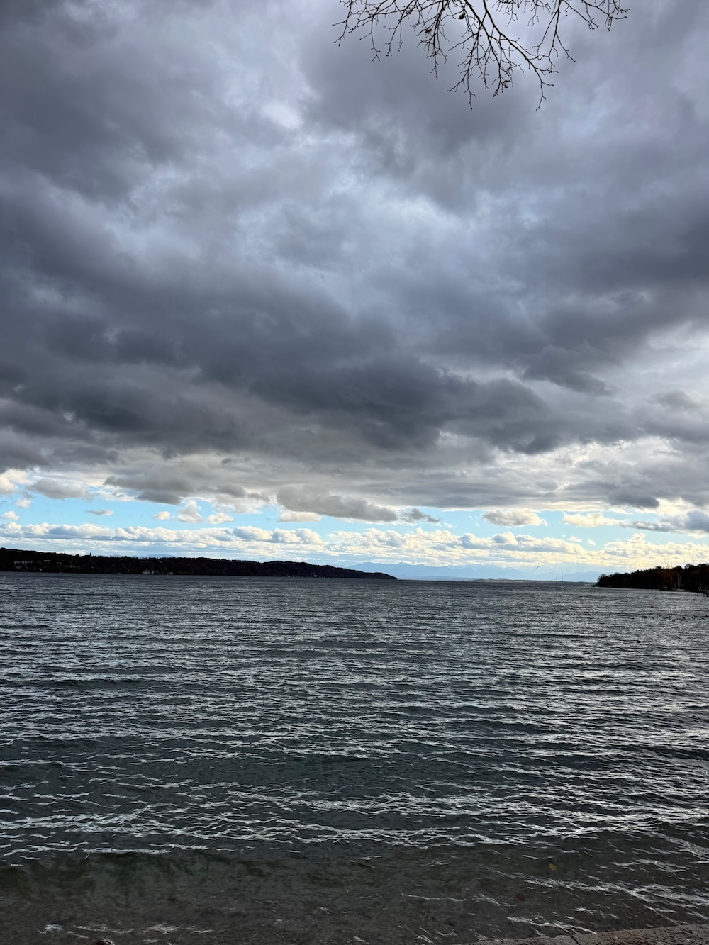 November – Zwischen Kälte und Sehnsucht nach Sonne